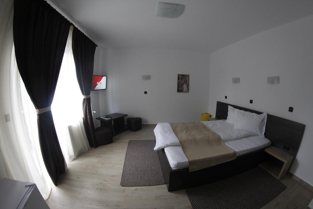 Casa Laur Cu Plaja Privata 호텔 Colibiţa 외부 사진